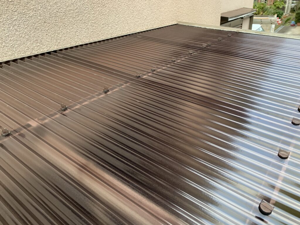 ポリカーボネート屋根